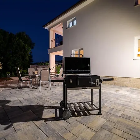 Pafran With Heated Pool Krk Vila Krk Town