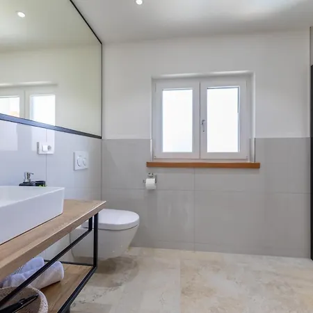 Pafran With Heated Pool Krk