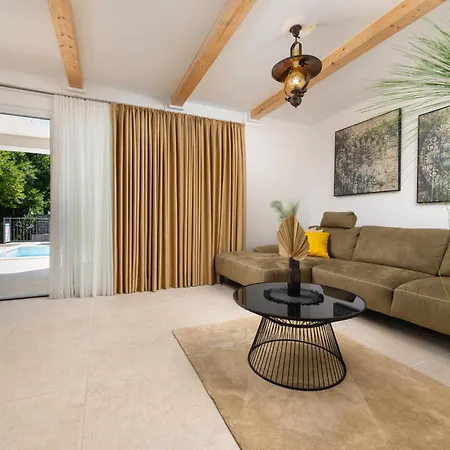 Villa Pafran With Heated Pool Krk *