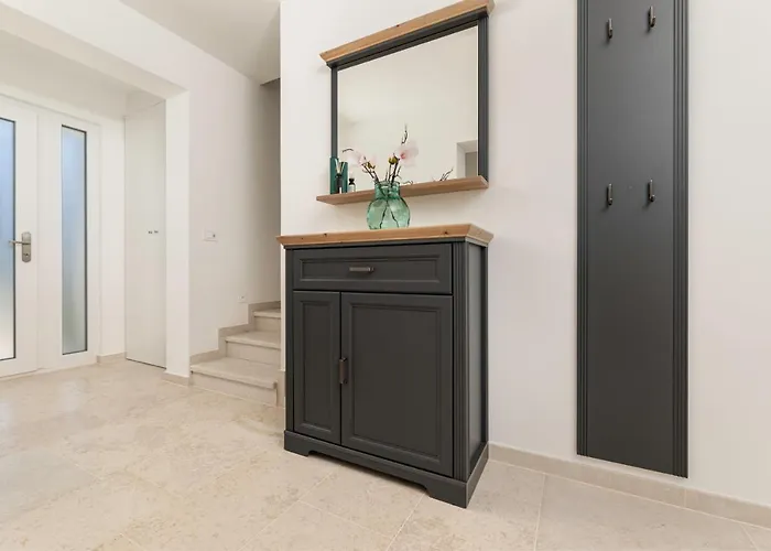 Villa Pafran With Heated Pool Krk