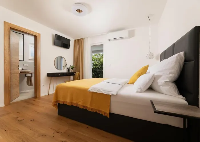 Pafran With Heated Pool Krk Villa Krk Town