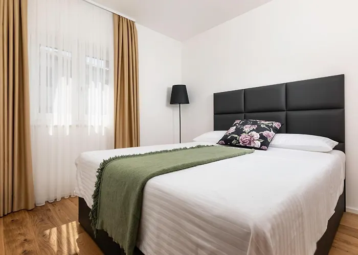 Pafran With Heated Pool Krk Villa *