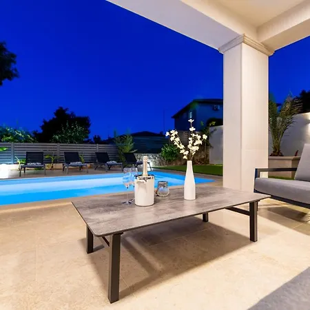 Pafran With Heated Pool Krk Villa *