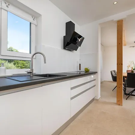 Pafran With Heated Pool Krk Villa *