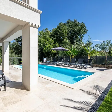 Pafran With Heated Pool Krk *