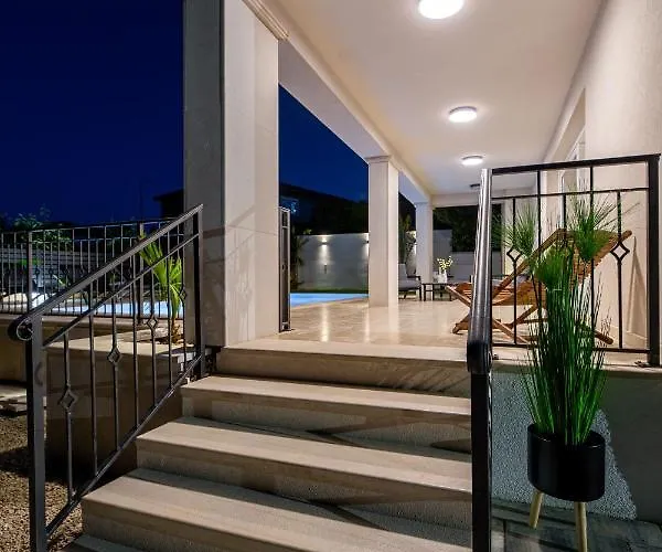 Villa Pafran With Heated Pool Krk Krk Town