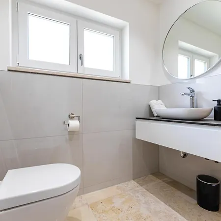 Pafran With Heated Pool Krk *