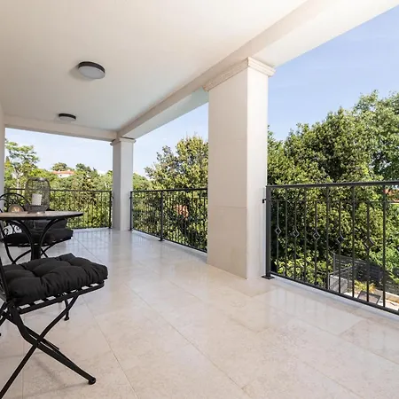 Villa Pafran With Heated Pool Krk